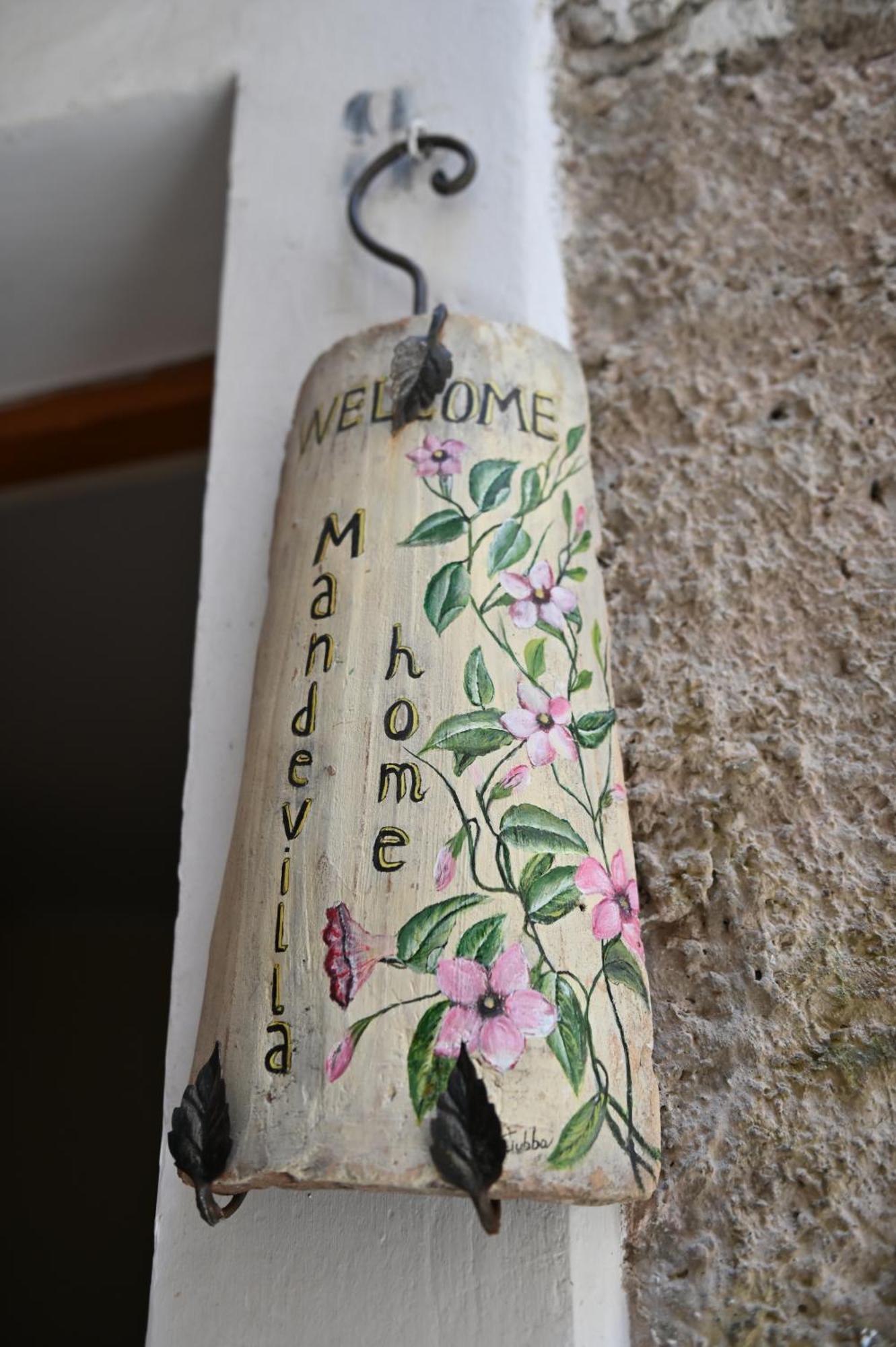 Mandevilla Home Caiazzo Eksteriør billede
